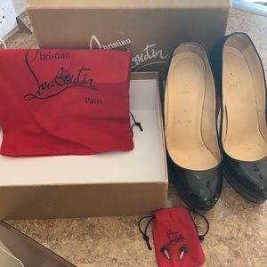 Christian Louboutins Bianca Patent Heel